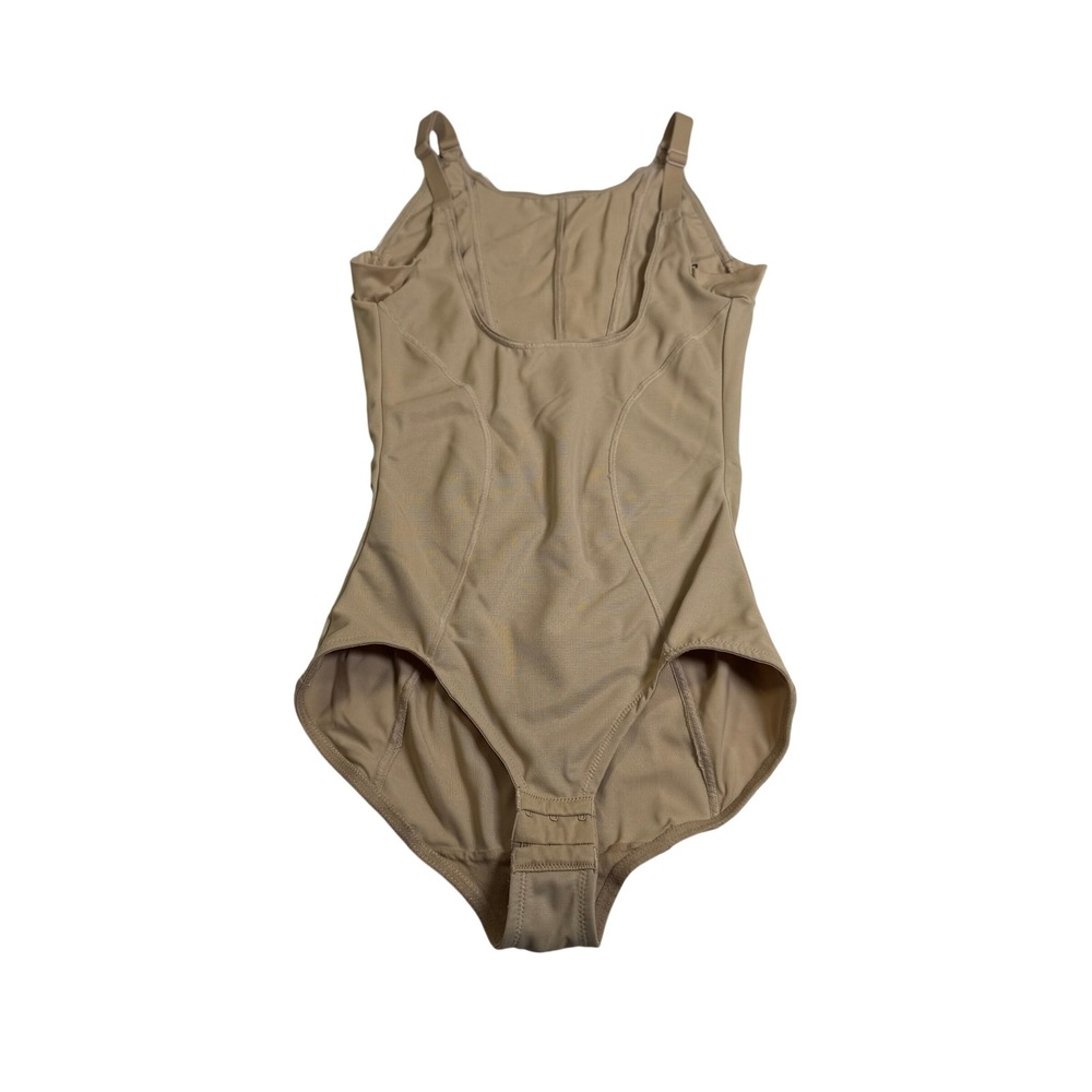Maidenform Shapewear Bodysuit Womens Medium Beige  Firm Control 2656